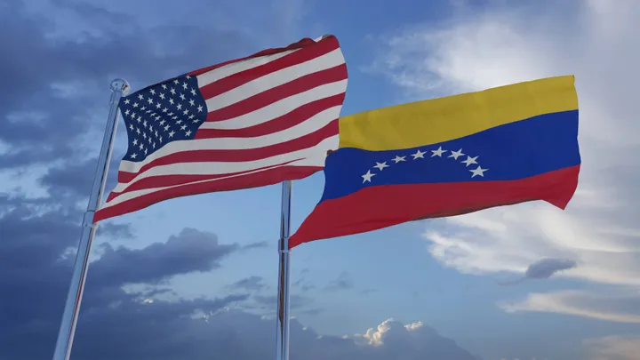 “No viajar”: EE.UU. y Venezuela emiten alertas cruzadas y piden a sus ciudadanos salir de allí